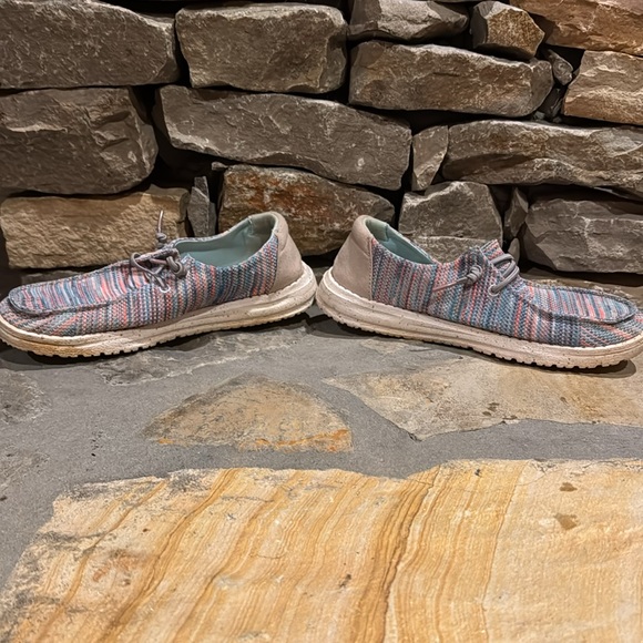 Hey Dude Wendy slip on, size 6 - Picture 3 of 5